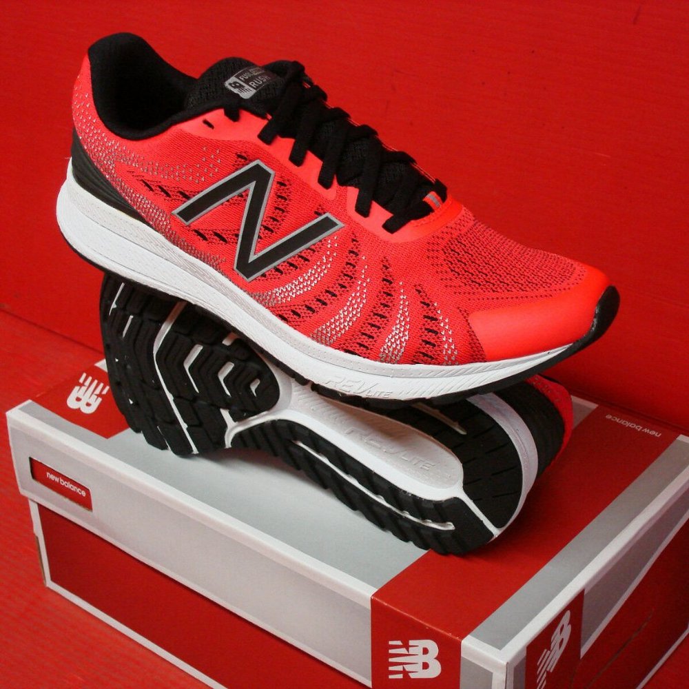 NEW BALANCE RUNNING SHOES